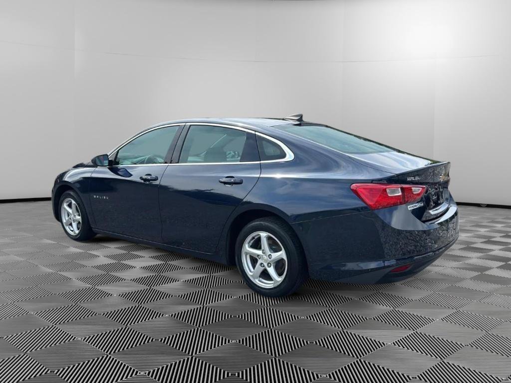 Used 2017 Chevrolet Malibu LS FWD image 3