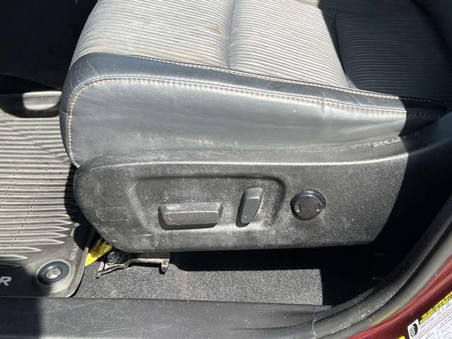 Used 2019 Toyota Highlander Plus AWD/4WD image 19