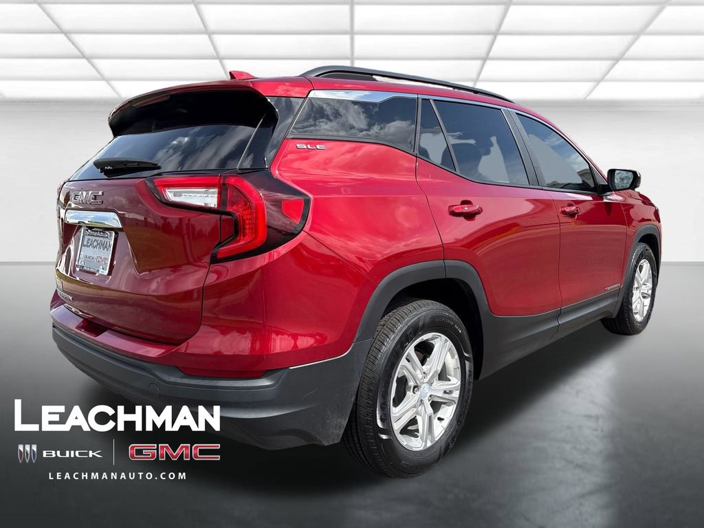 Certified 2022 GMC Terrain SLE w/ Driver Convenience Package FWD image 3