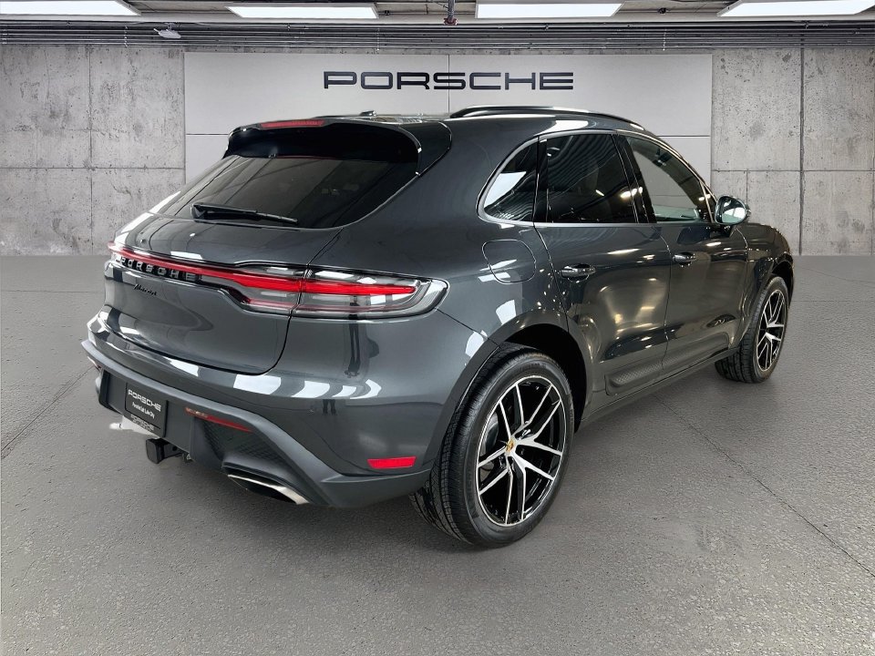 New 2026 Porsche Macan AWD/4WD image 9