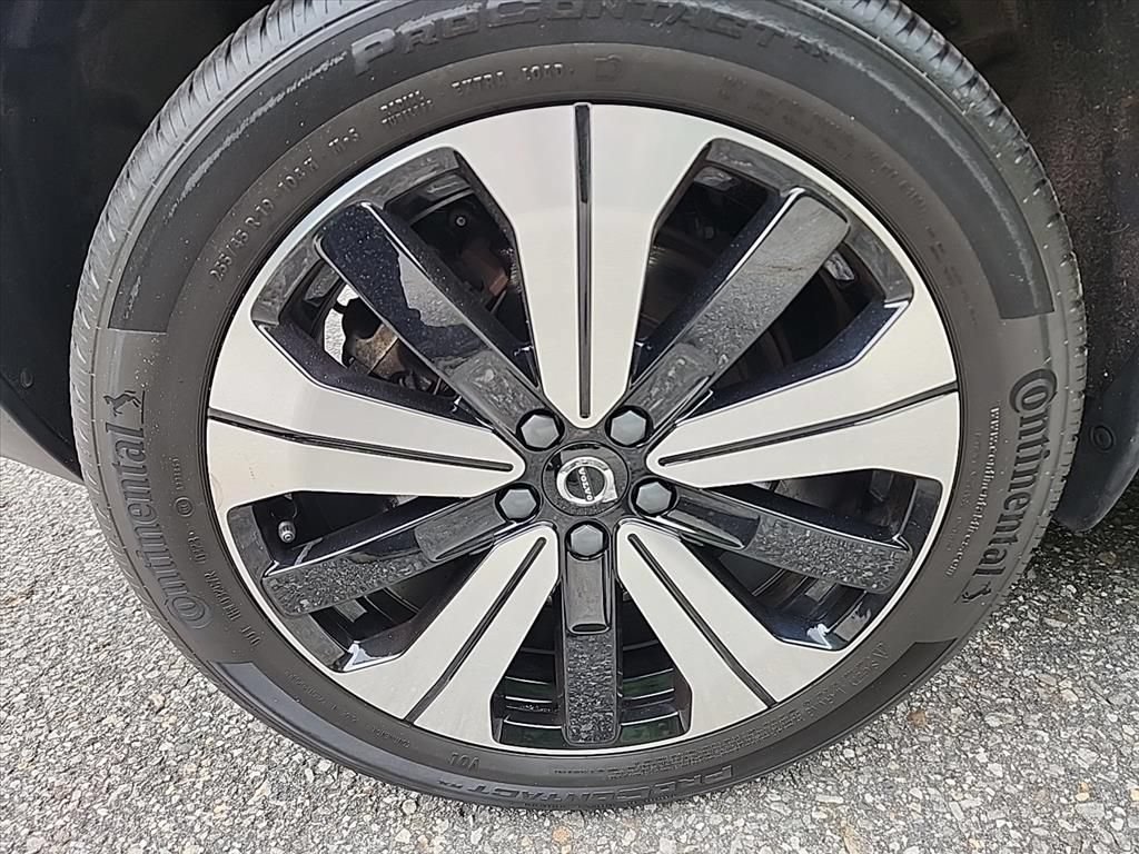 Certified 2023 Volvo C40 P8 Recharge Plus w/ Climate Package AWD/4WD image 11