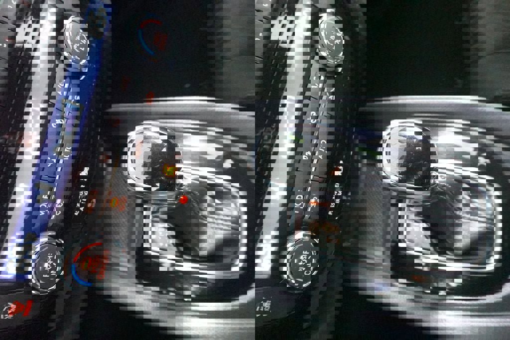 Used 2017 Nissan Rogue SV image 20