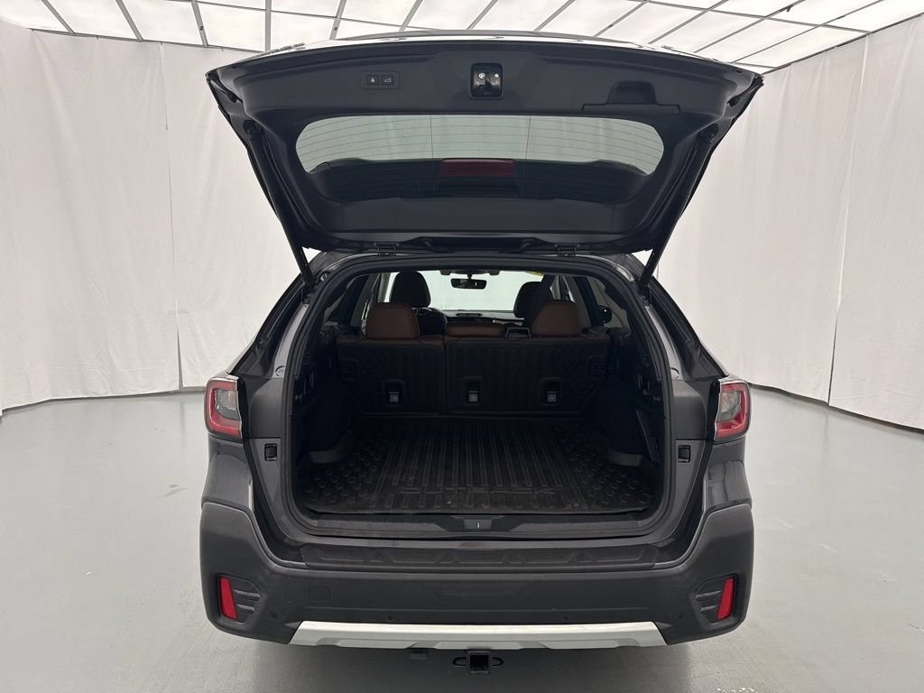 Used 2020 Subaru Outback Touring XT AWD/4WD image 12