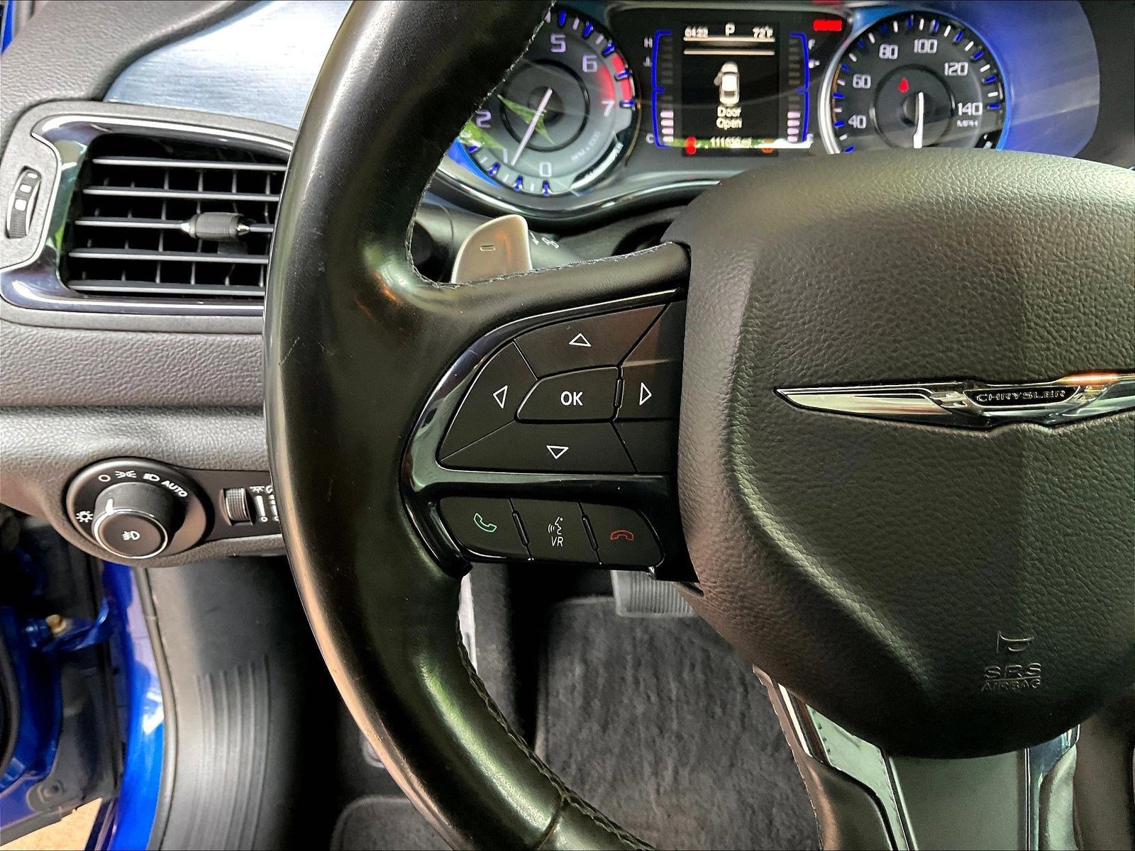 Used 2015 Chrysler 200 S w/ Comfort Group FWD image 11