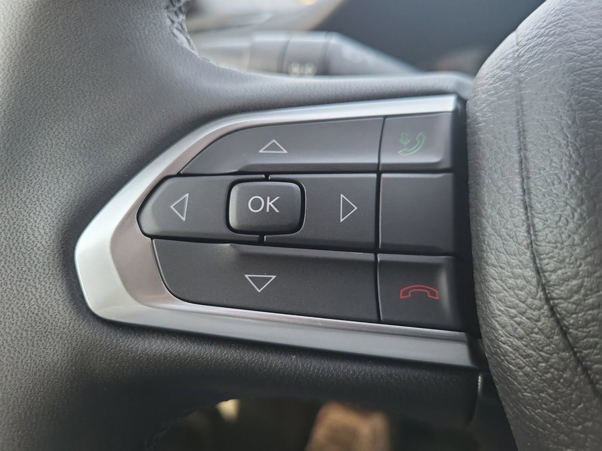 New 2026 Jeep Compass Latitude image 16