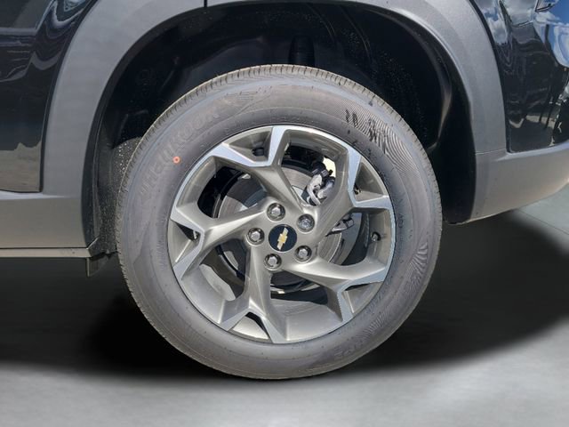 New 2026 Chevrolet Trax LT w/ Driver Confidence Package FWD image 32
