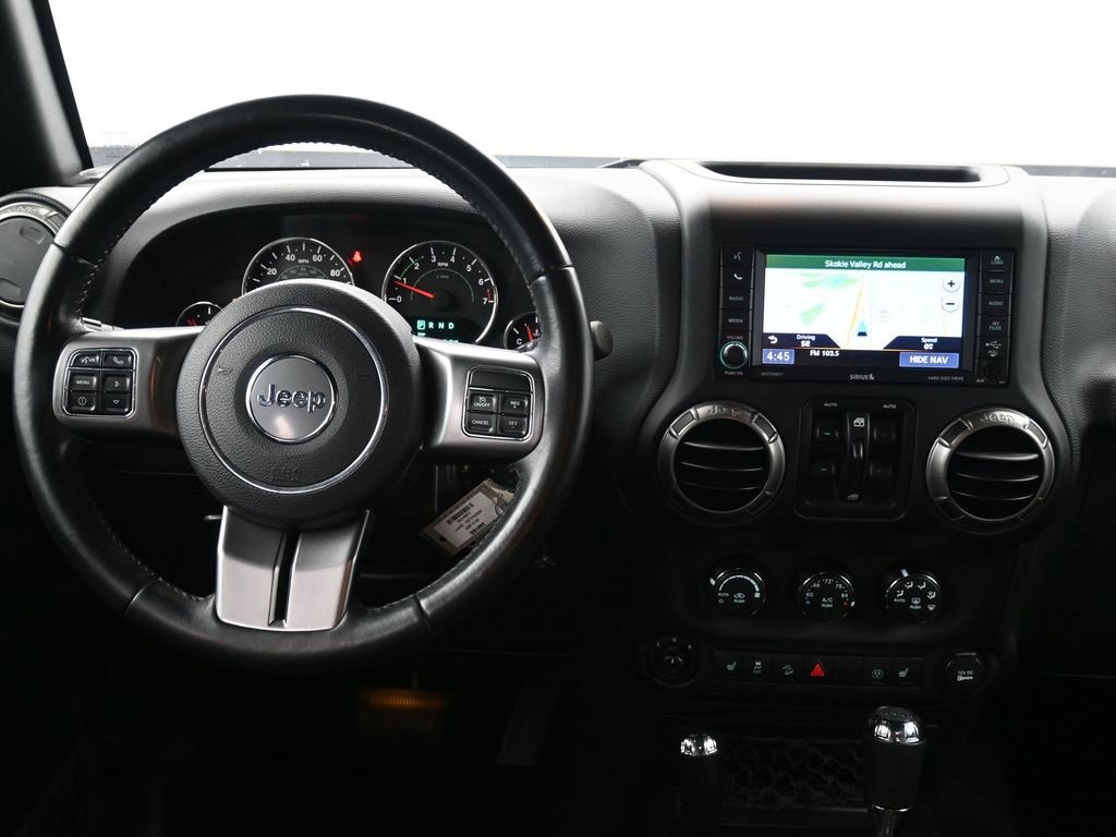 Used 2018 Jeep Wrangler Unlimited Sahara image 11