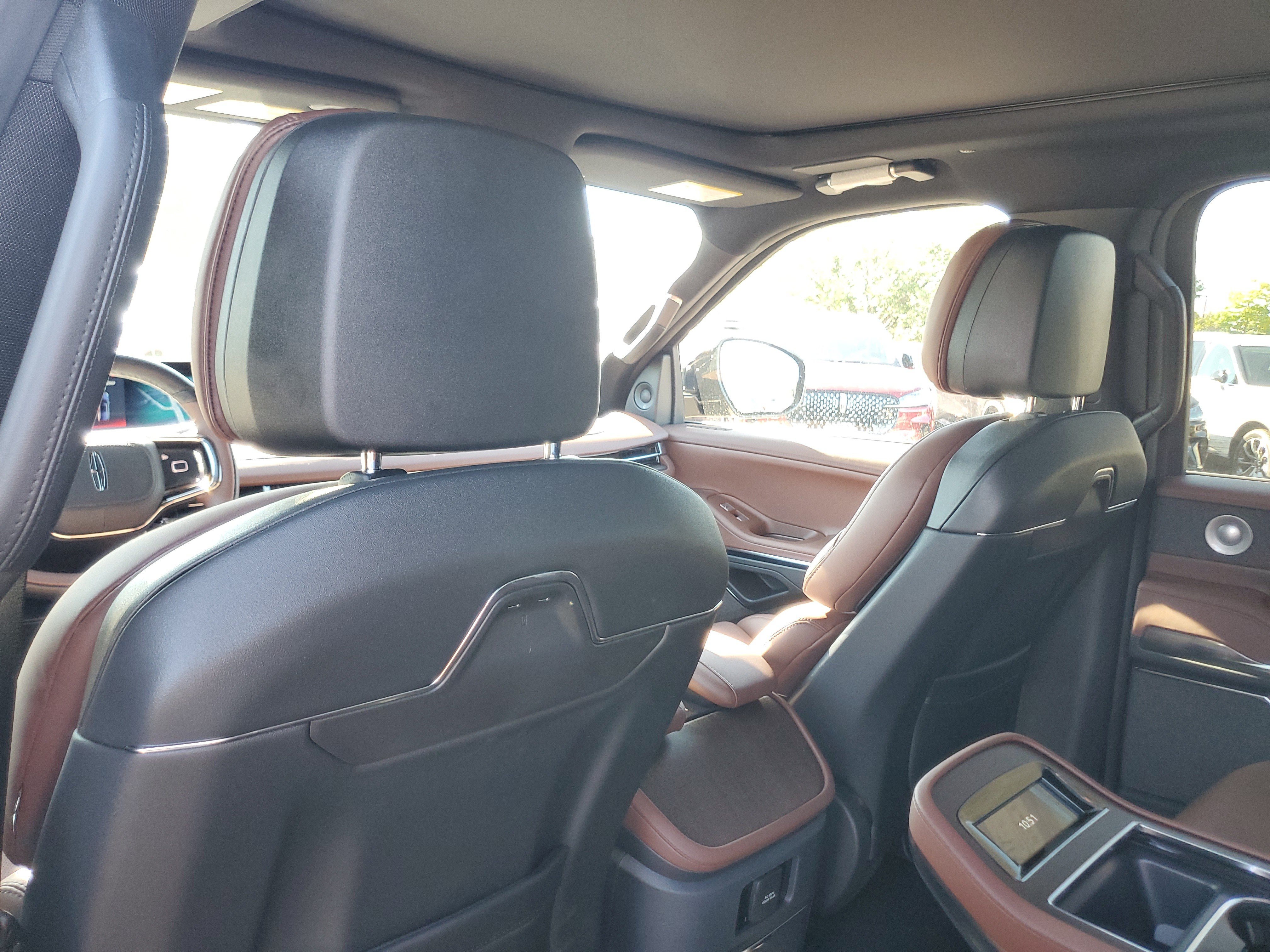 New 2027 Lincoln Navigator Reserve AWD/4WD image 28