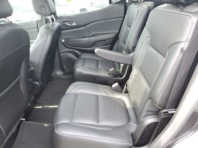 Used 2019 GMC Acadia SLT FWD image 13