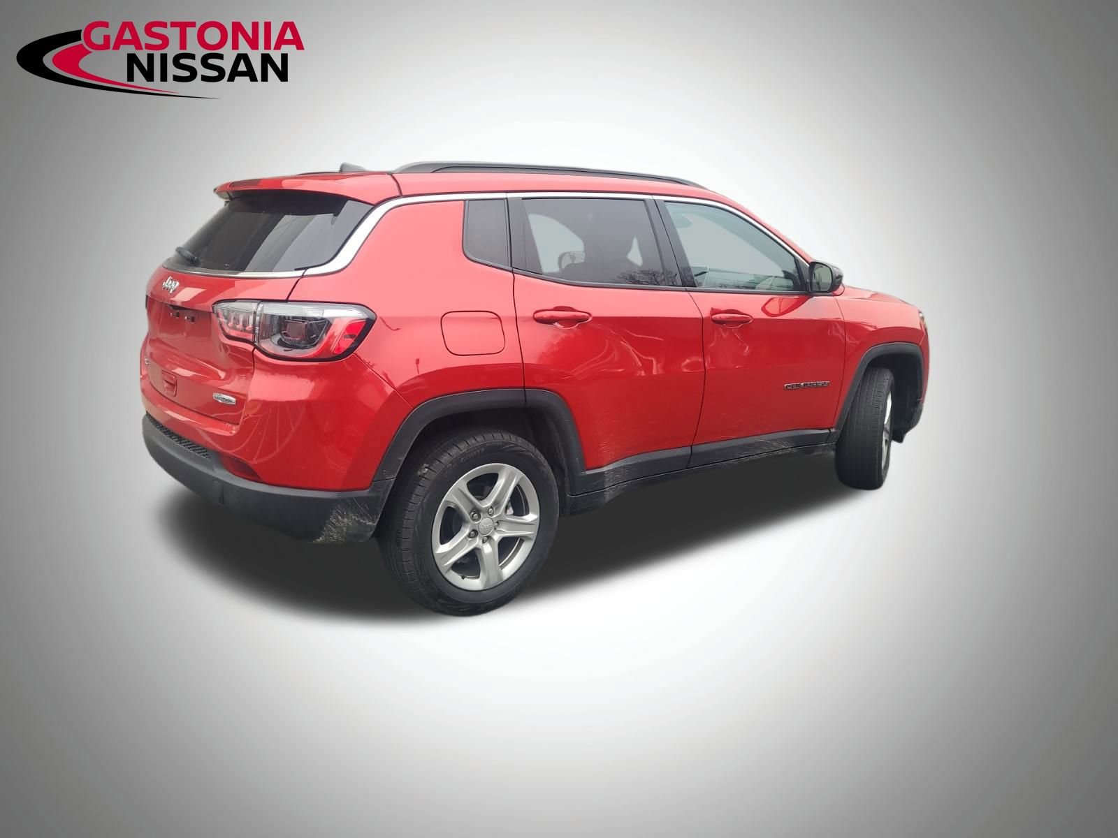 Used 2024 Jeep Compass Latitude image 34