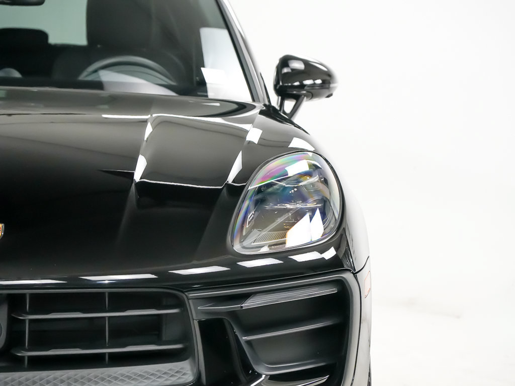 Certified 2024 Porsche Macan AWD/4WD image 7