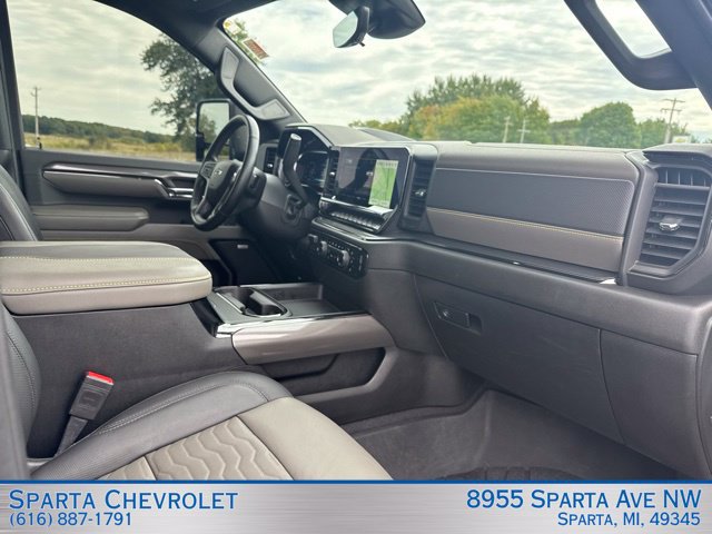 Used 2024 Chevrolet Silverado 2500 ZR2 w/ Technology Package AWD/4WD image 32