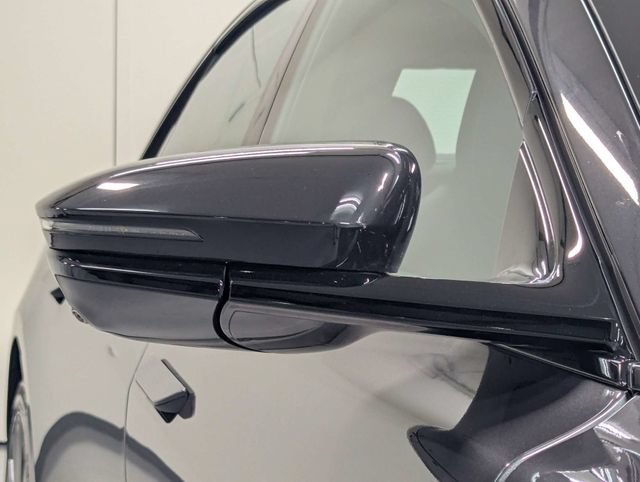 Used 2025 Lucid Air Touring AWD/4WD image 30