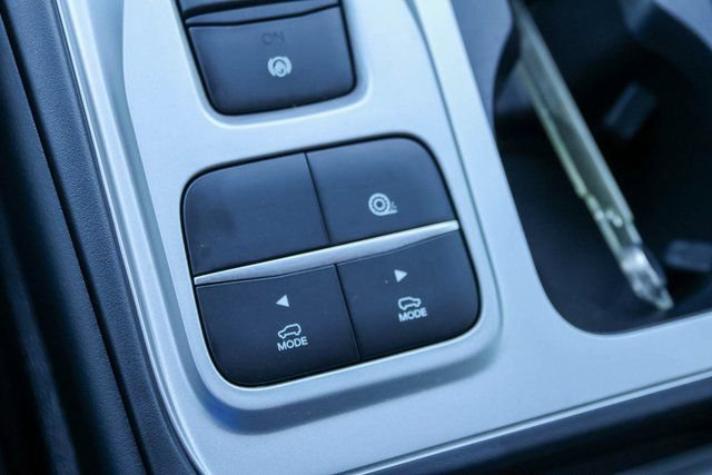 Used 2022 Ford Explorer XLT RWD image 16