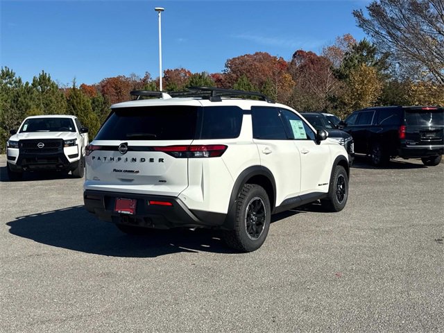 New 2025 Nissan Pathfinder Rock Creek image 4