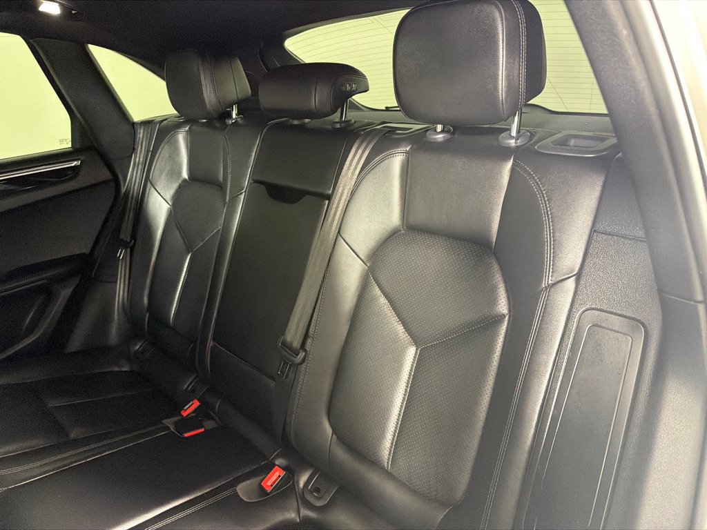 Used 2016 Porsche Macan S AWD/4WD image 22