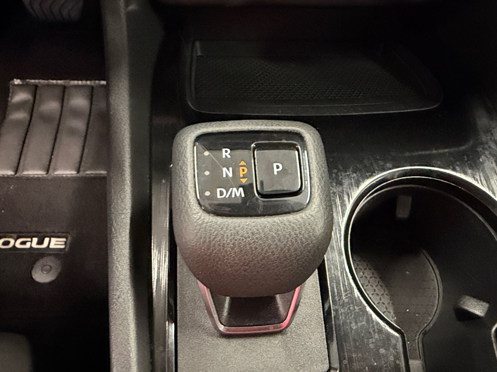 Used 2024 Nissan Rogue S FWD image 22