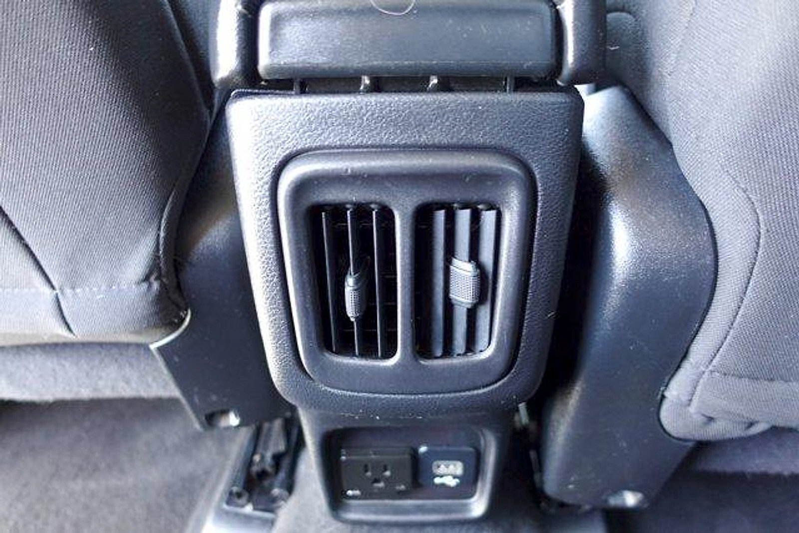 Used 2019 Jeep Compass Sport FWD image 28