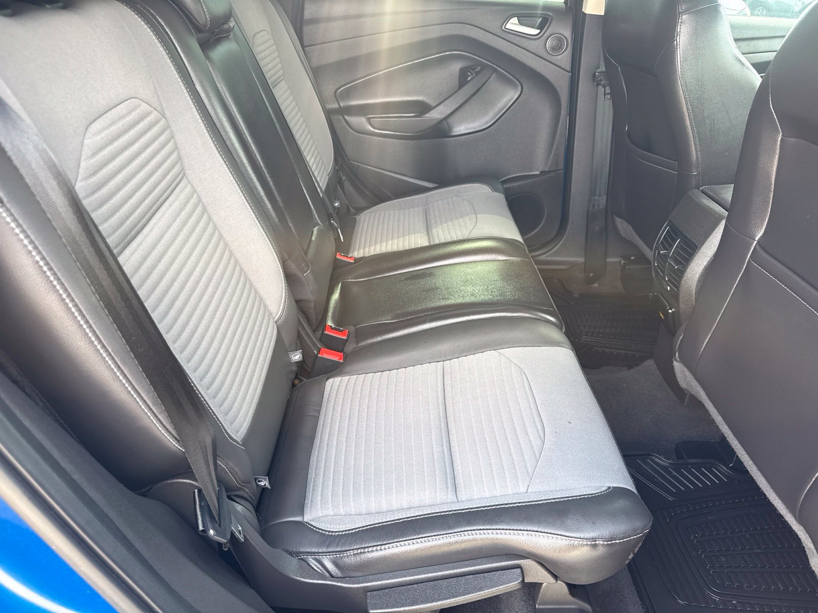 Used 2017 Ford Escape SE w/ Equipment Group 201A FWD image 24