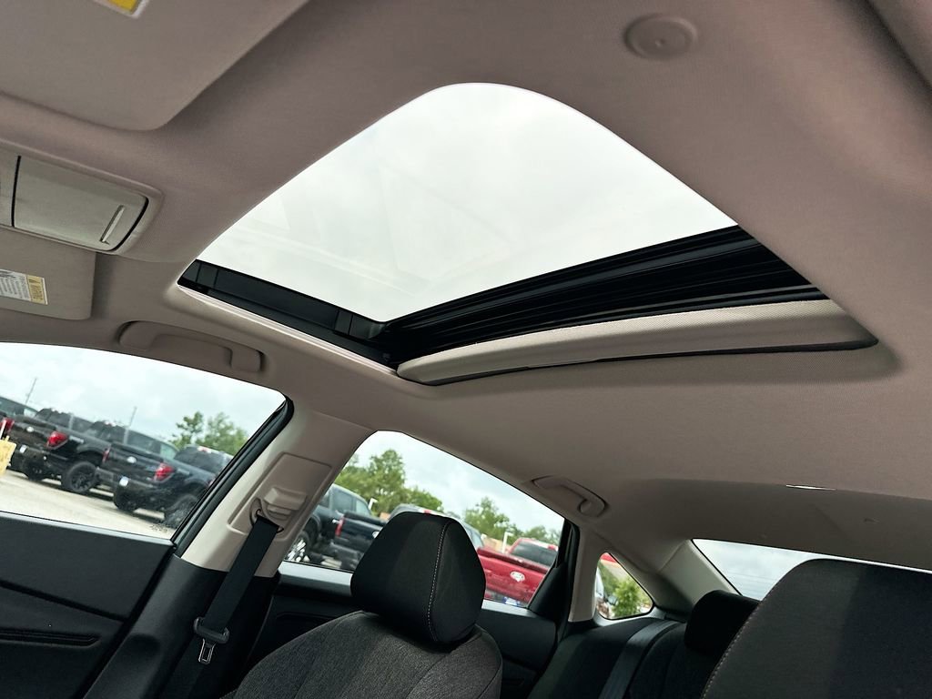 Used 2024 Honda Accord EX image 11