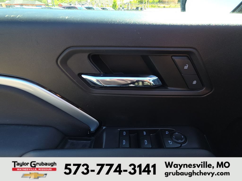 Used 2023 Chevrolet Colorado Z71 w/ Z71 Convenience Package 2 AWD/4WD image 14