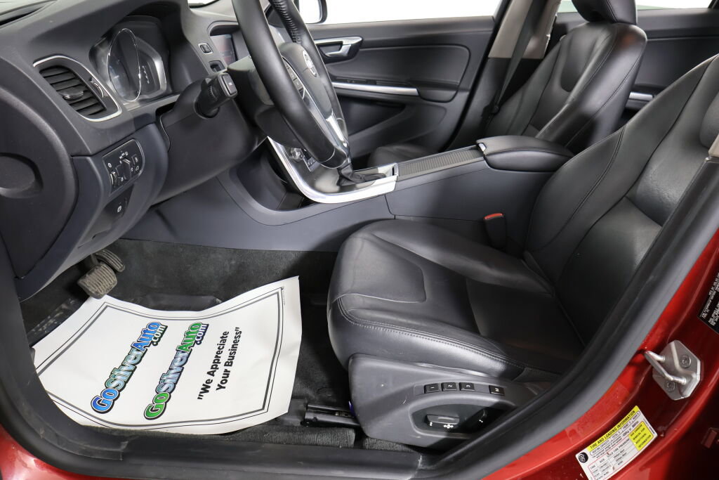 Used 2015 Volvo V60 T5 Premier image 13