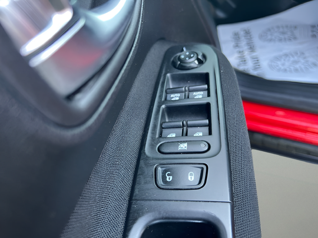 Used 2016 Jeep Renegade Sport w/ Power & Air Group FWD image 13