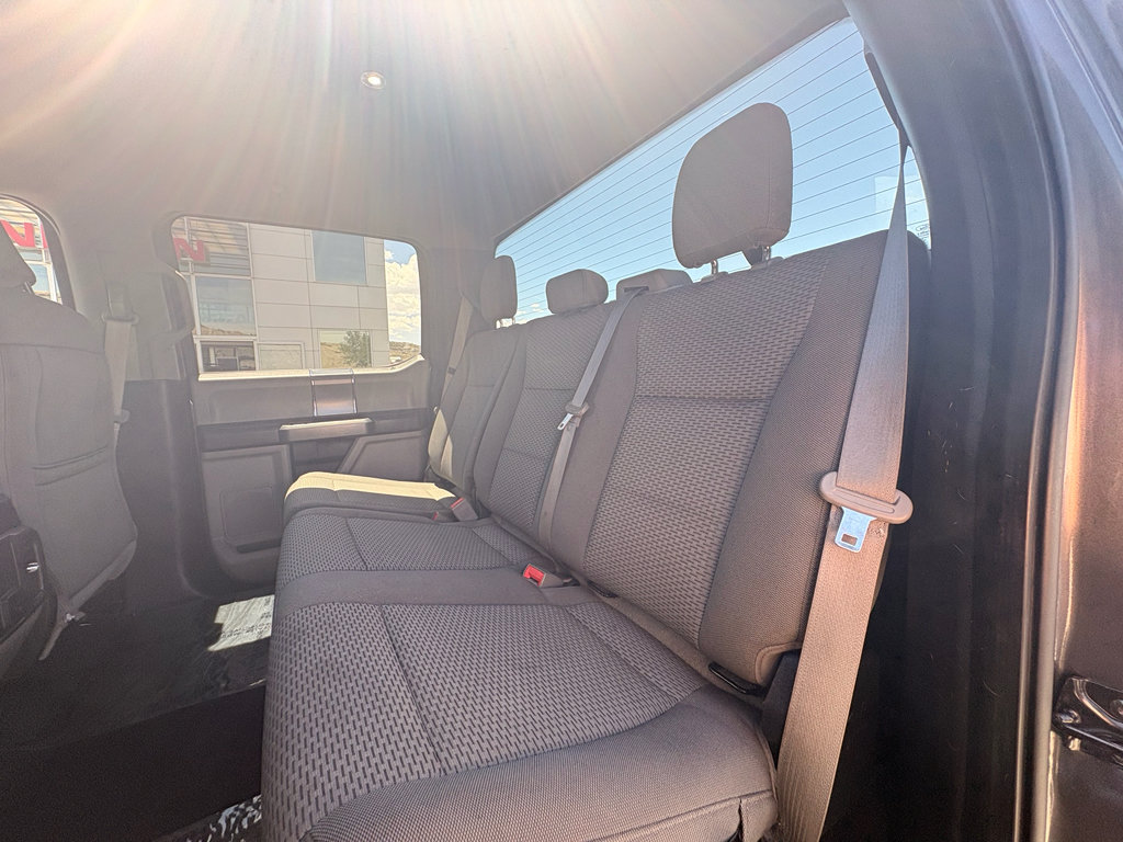 Used 2019 Ford F350 XLT w/ XLT Premium Package AWD/4WD image 12