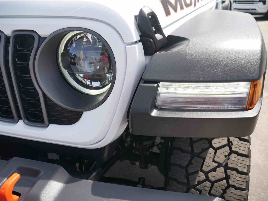 Certified 2026 Jeep Gladiator Mojave AWD/4WD image 23