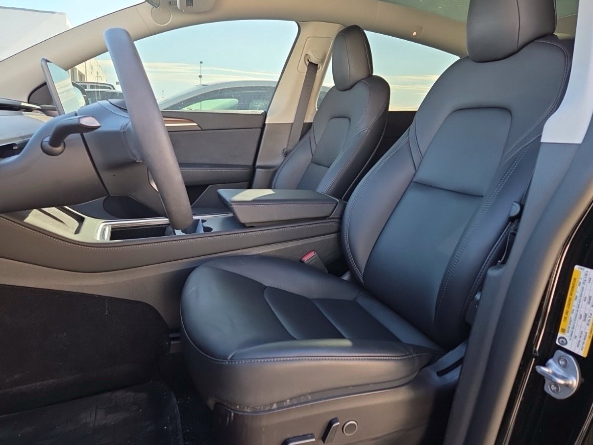Used 2022 Tesla Model Y Long Range AWD/4WD image 4