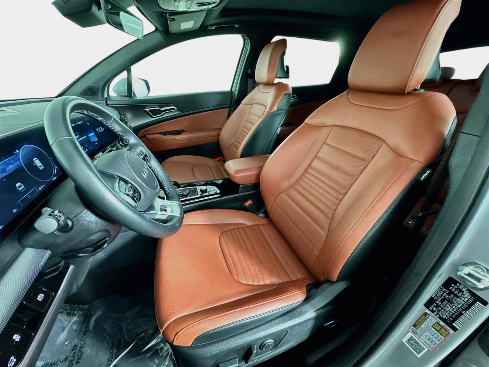 Certified 2025 Kia Sportage SX FWD image 11