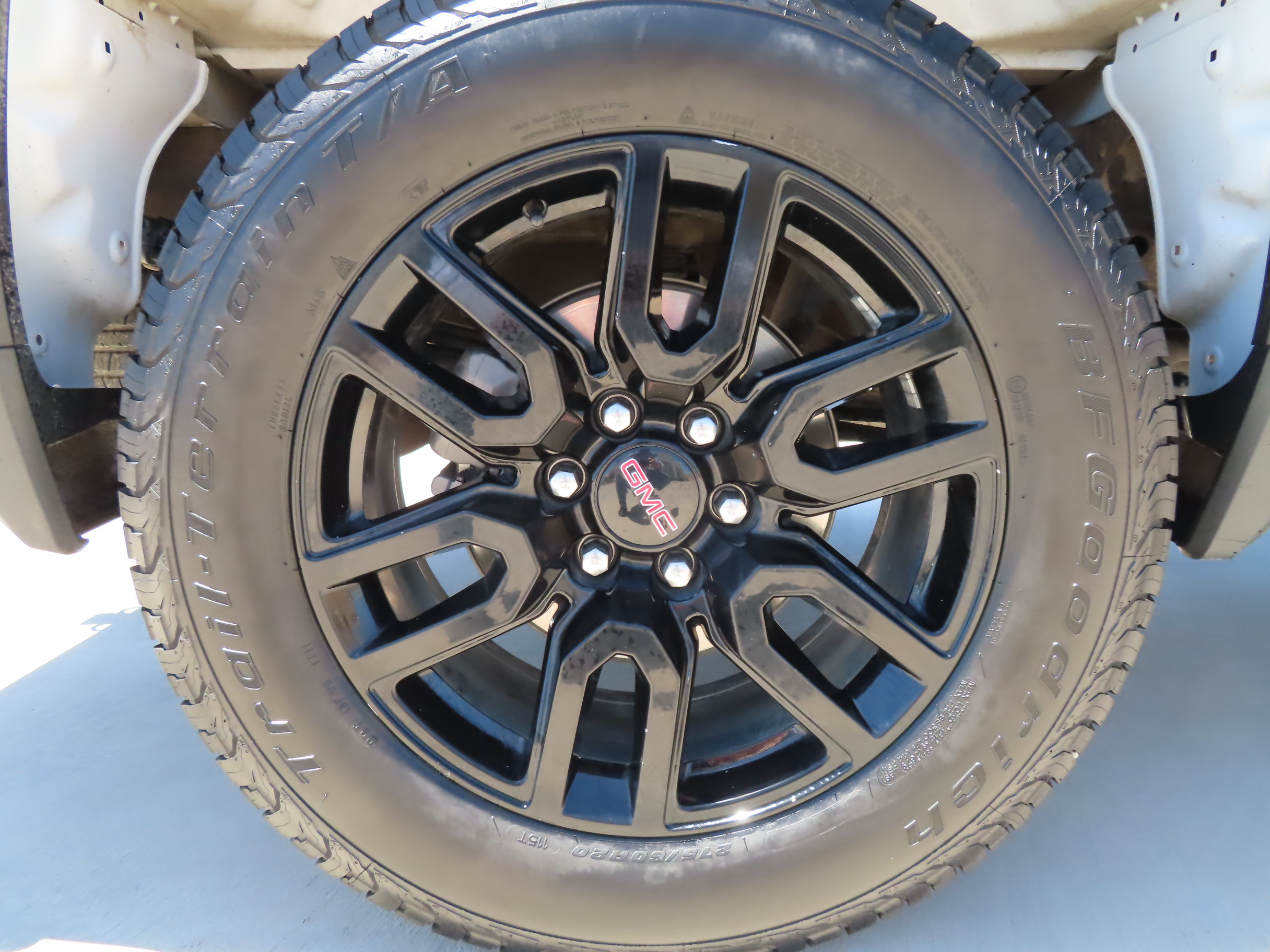 Used 2024 GMC Sierra 1500 Pro w/ Graphite Edition AWD/4WD image 12