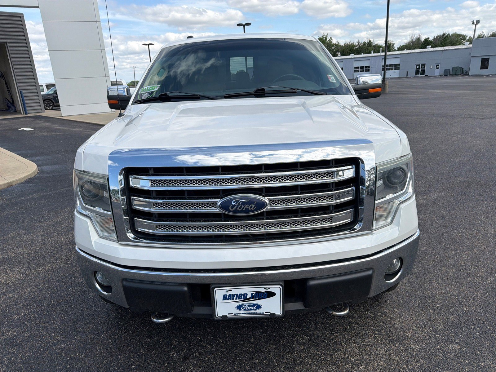 Used 2014 Ford F150 Lariat w/ Equipment Group 502A Luxury AWD/4WD image 2