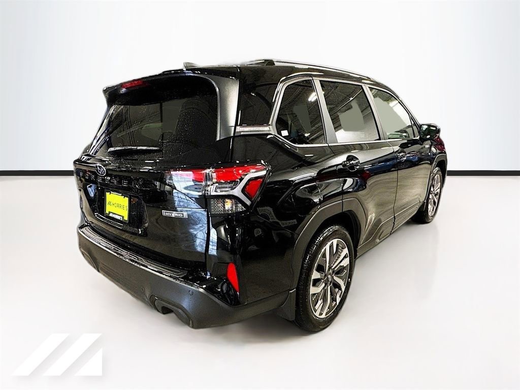 Used 2025 Subaru Forester Touring image 4