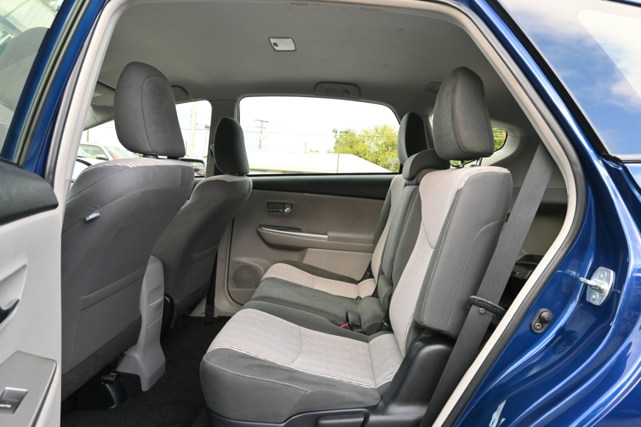 Used 2017 Toyota Prius V Three image 17