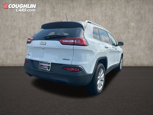 Used 2017 Jeep Cherokee Latitude w/ Cold Weather Group AWD/4WD image 7