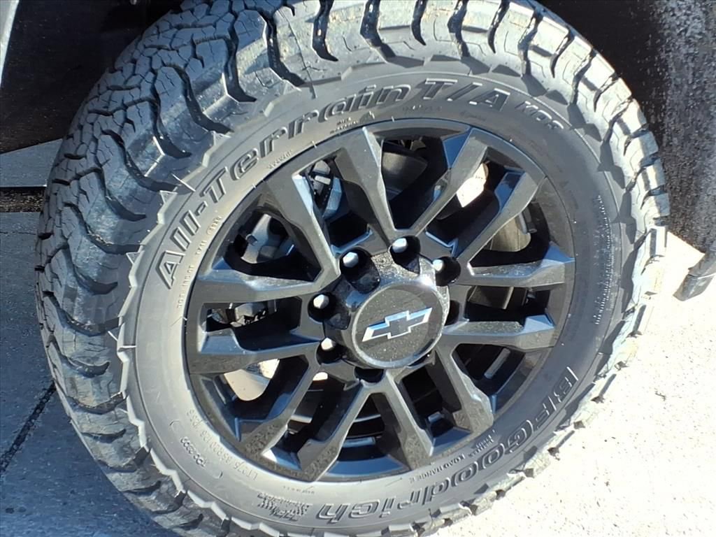 New 2026 Chevrolet Silverado 2500 LT w/ Trail Boss Package image 3