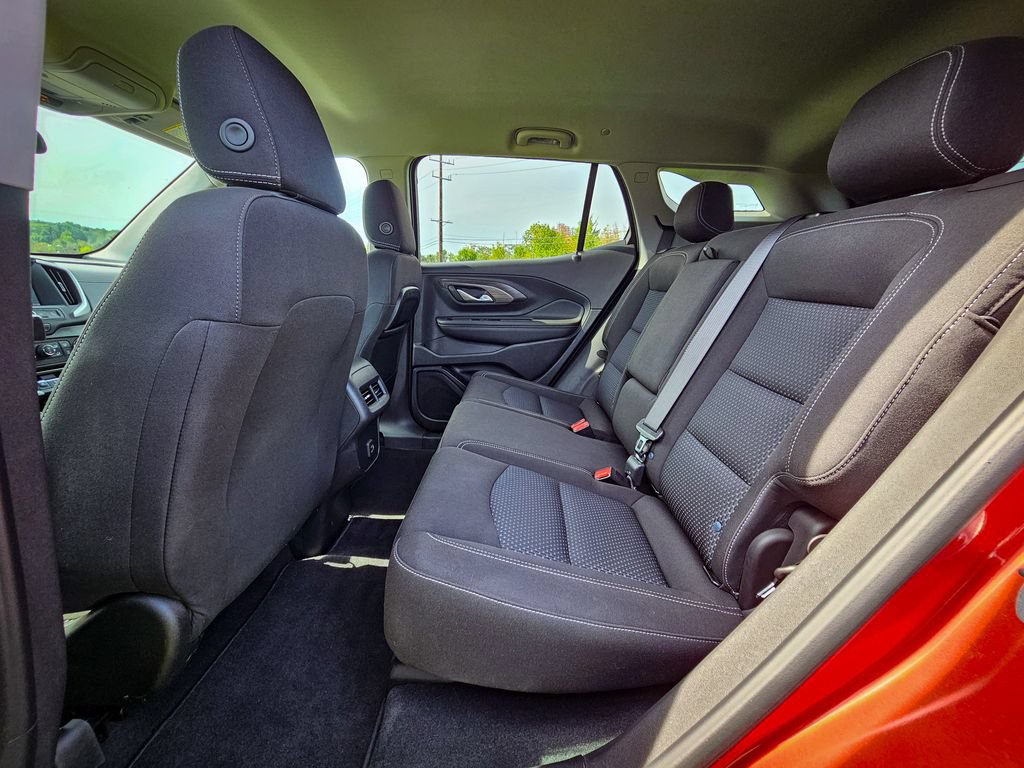 Used 2023 GMC Terrain SLE w/ Driver Convenience Package AWD/4WD image 30