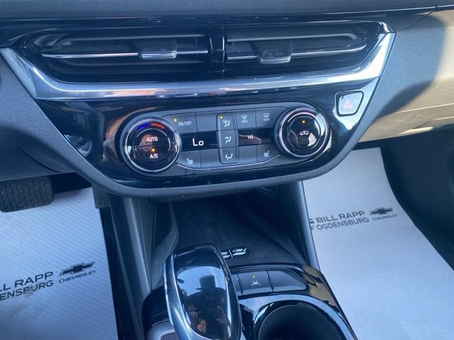Used 2025 Buick Envista Sport Touring w/ Convenience I Package FWD image 14