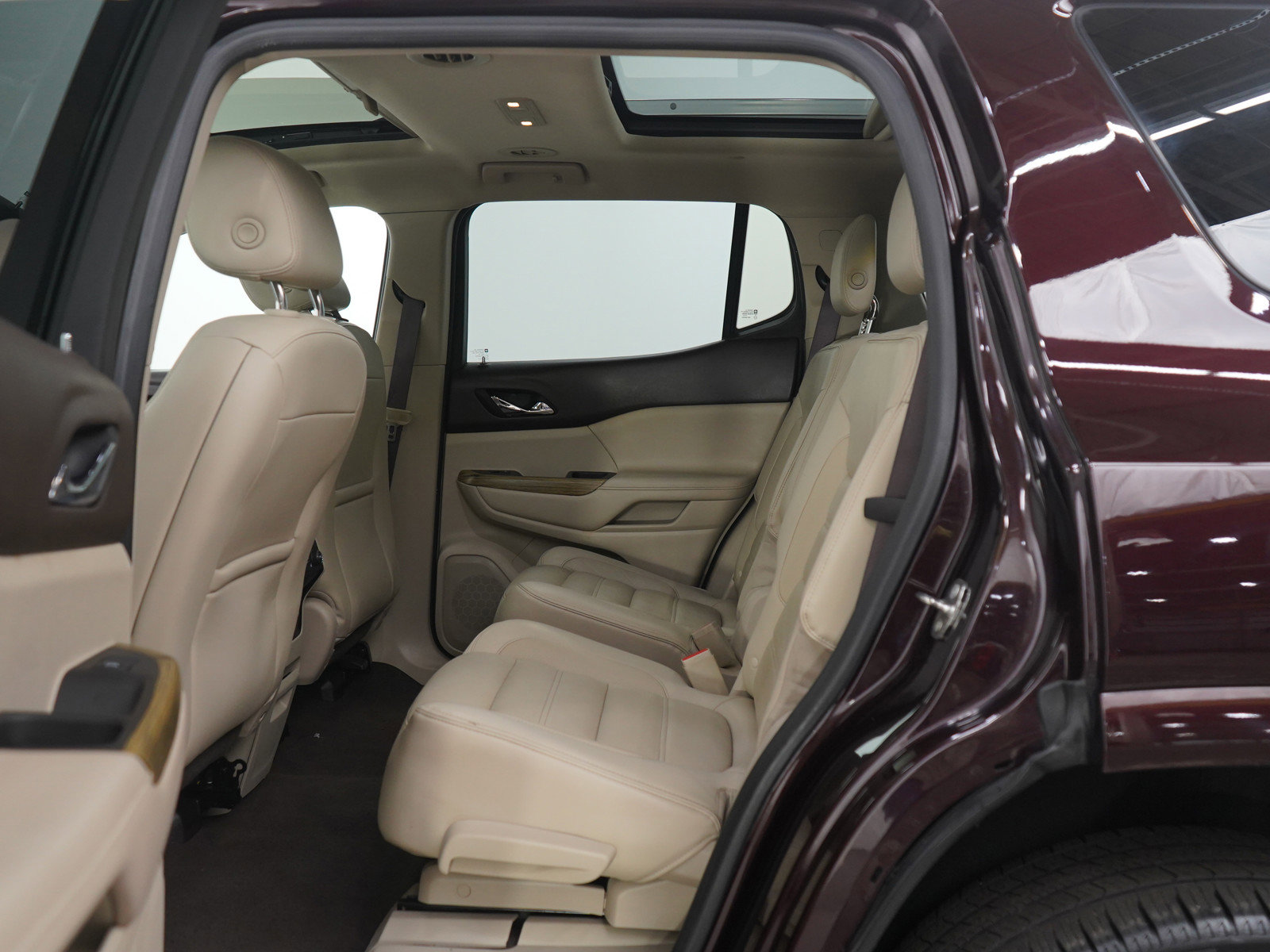 Used 2018 GMC Acadia Denali w/ Technology Package image 18