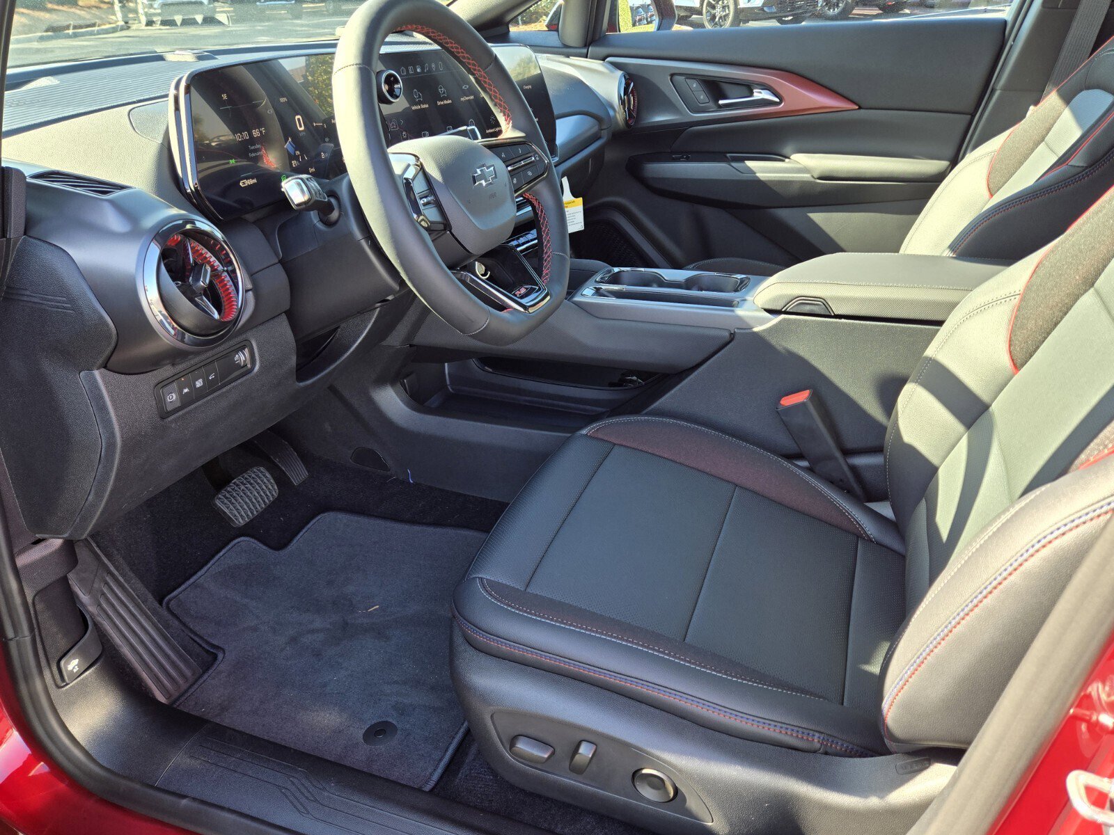 New 2026 Chevrolet Equinox EV RS image 6