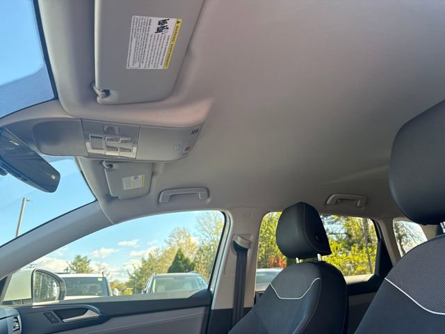 Used 2024 Volkswagen Taos SE AWD/4WD image 21