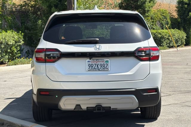 Certified 2025 Honda Pilot EX-L image 5