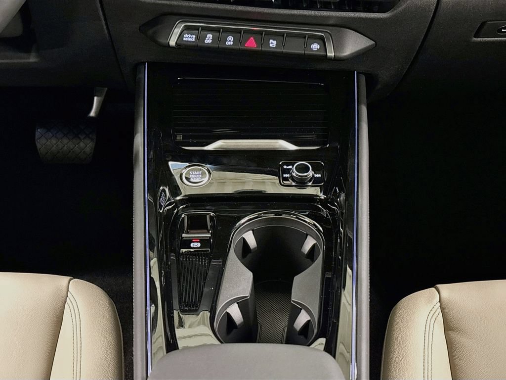New 2026 Audi Q3 quattro 2.0T AWD/4WD image 9