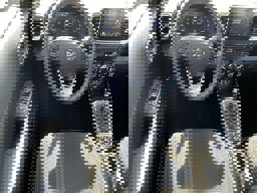 New 2026 Hyundai Venue SEL image 33