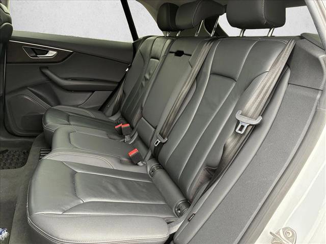 Used 2022 Audi Q8 Premium AWD/4WD image 13