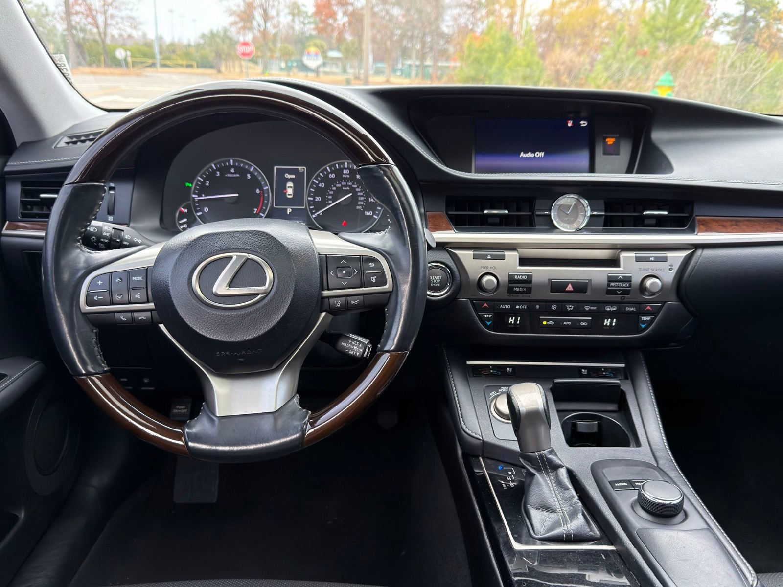 Used 2018 Lexus ES 350 image 3