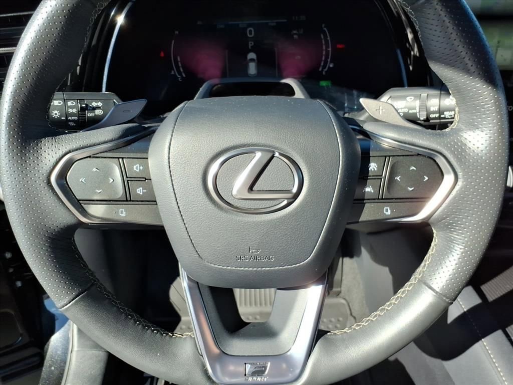 Certified 2024 Lexus RX 500h F Sport image 18