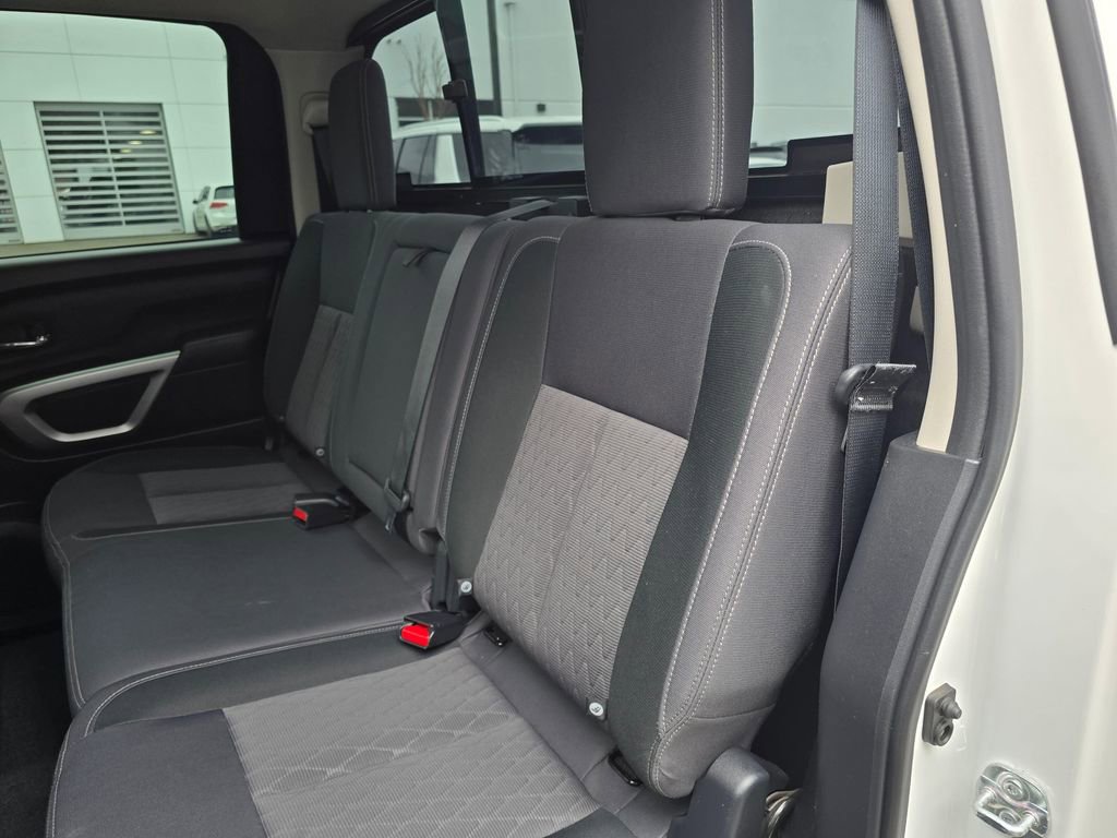 Used 2021 Nissan Titan SV w/ Accessory Utility Package image 17