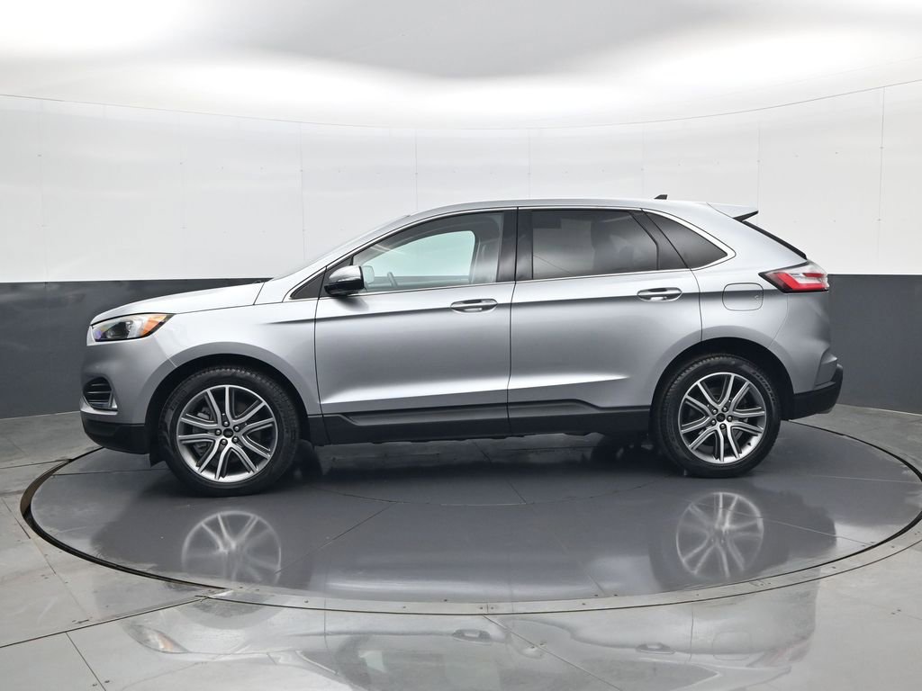 Used 2023 Ford Edge Titanium w/ Class II Trailer Tow Package AWD/4WD image 8